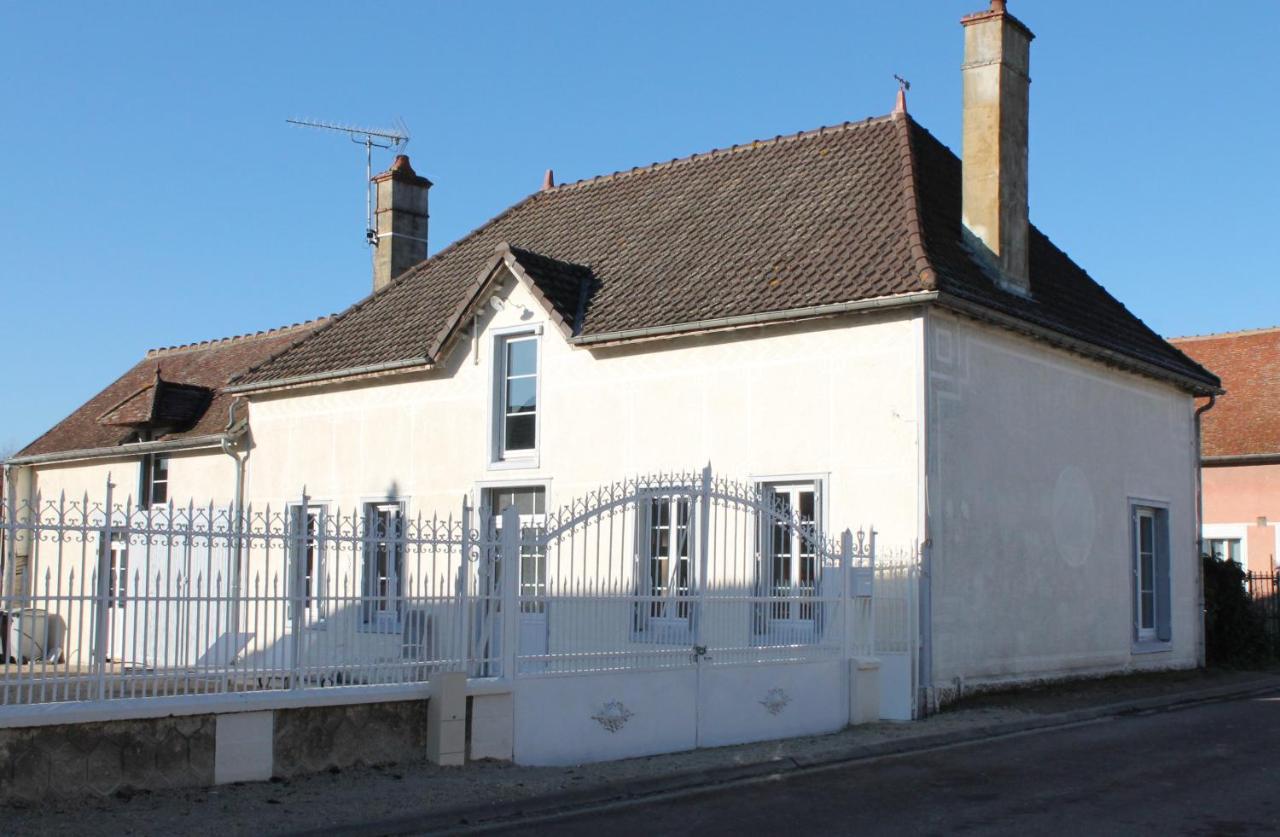 Villa La ferme de mon enfance Villechétif Exterior foto